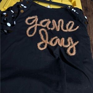 BiBi Black Top with Copper Script "game days"